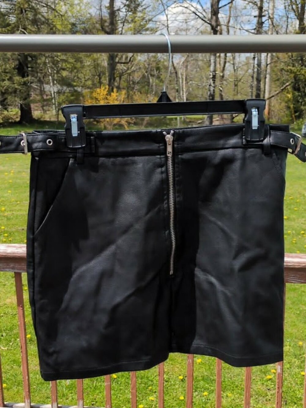 Olivaceous Faux Leather Mini Skirt Sz Med Buckles Zipper Rock Mobwife Clubwear